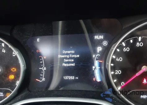 2018 Jeep Compass Latitude 4X4 z USA, uszkodzony, nr VIN 3C4NJDBBXJT167785